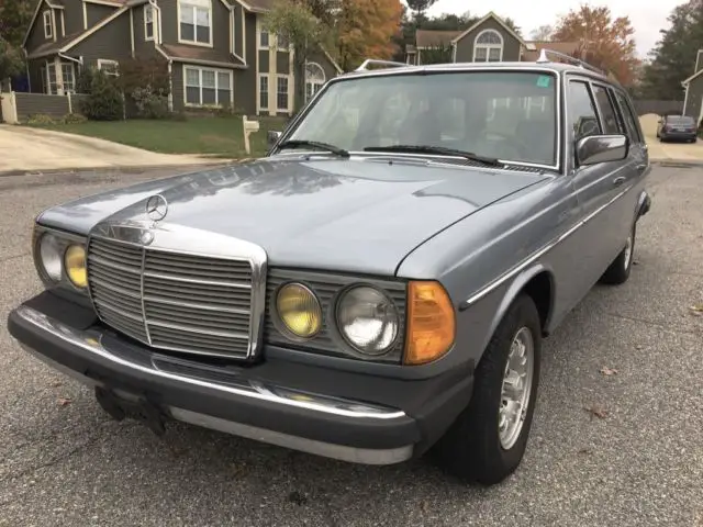300td wagon one owner garaged well maintained low miles pristine