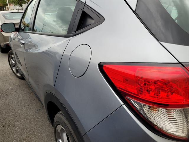 2021 honda hr-v lx