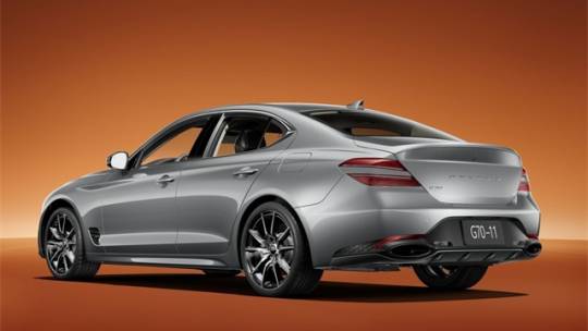 2025 Genesis G70