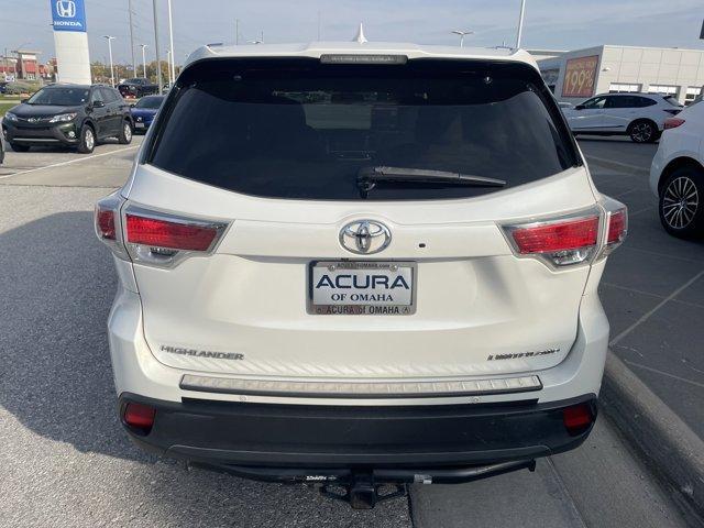 2016 toyota highlander limited