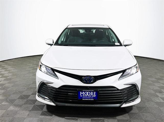 2021 toyota camry hybrid xle