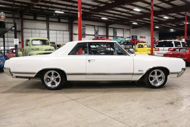 1965 oldsmobile cutlass 67652 miles white coupe v8 automatic