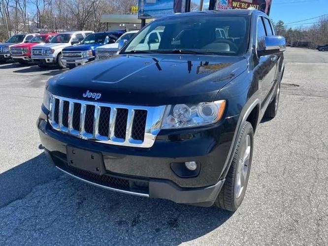 2012 jeep grand cherokee overland 4dr 4x4 in peabody, massachusetts