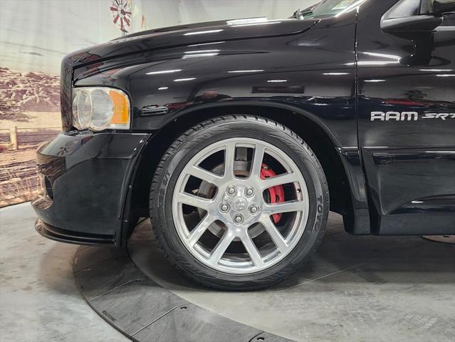 2004 dodge ram 1500 srt-10
