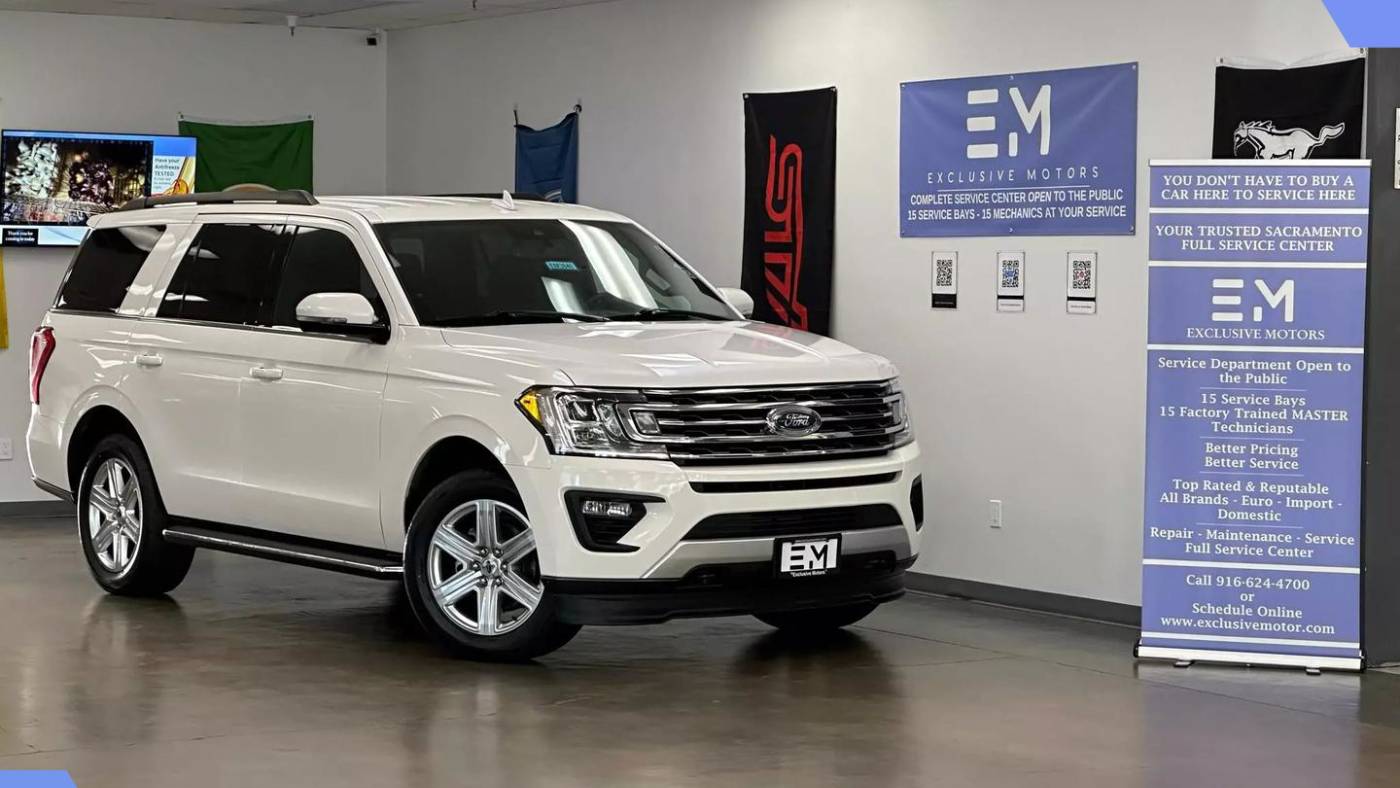 2018 ford expedition xlt