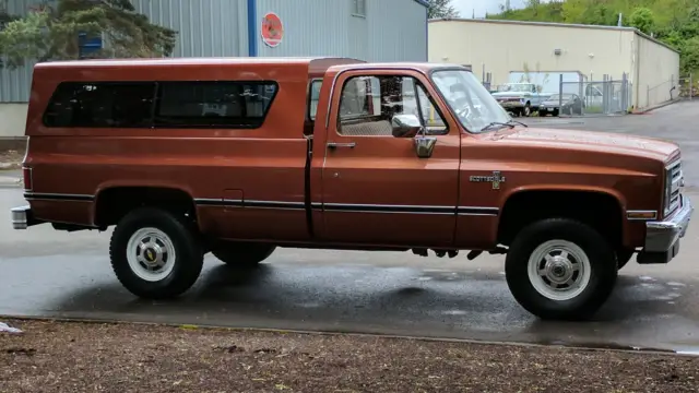 barn find!!! 1 owner 87 chevy k20 4x4 only 25,633 original miles 350 auto fuelie
