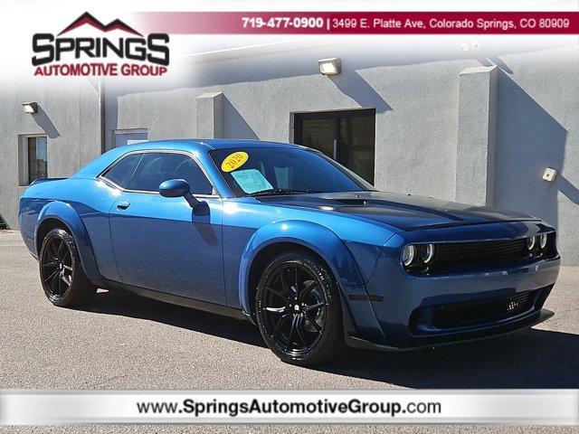 2020 dodge challenger sxt
