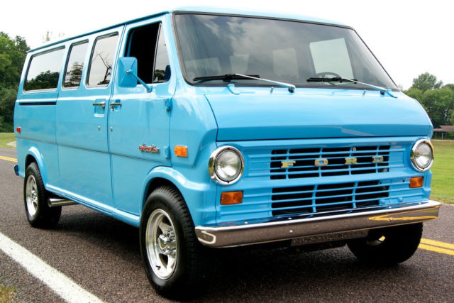 1973 ford e-300 econoline supervan, rare fully restored van, ac, v-8 power!