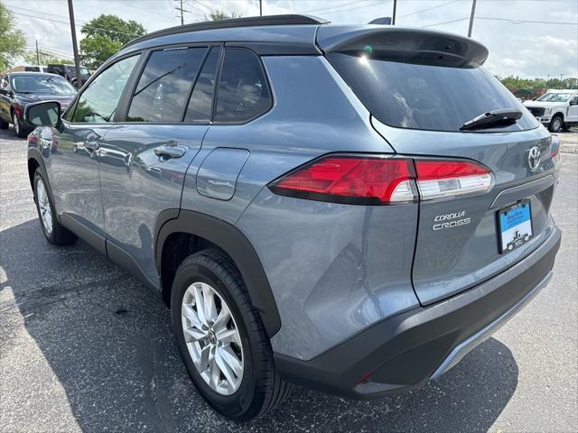 2022 toyota corolla cross le