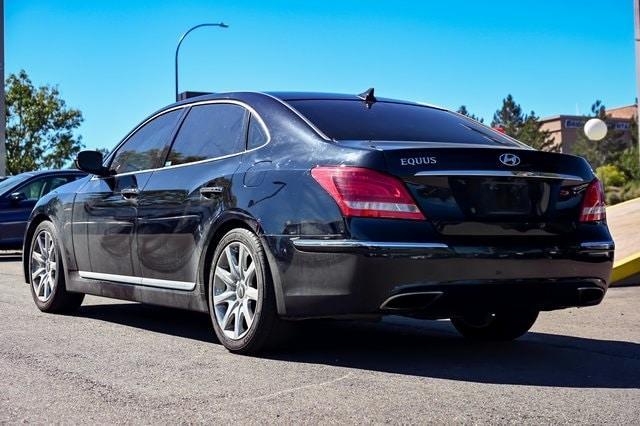2012 hyundai equus signature