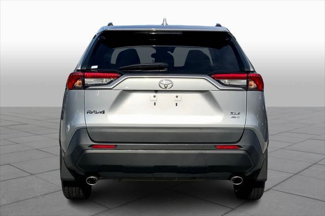 2019 toyota rav4 xle