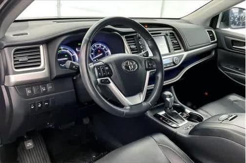 2019 toyota highlander hybrid in denver, colorado