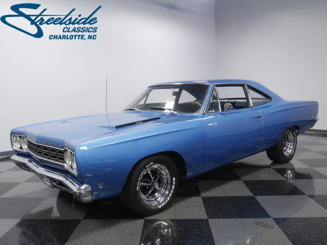 440 v8, 4 speed, great color, interior, pwr steering, fresh paint, runs strong!!
