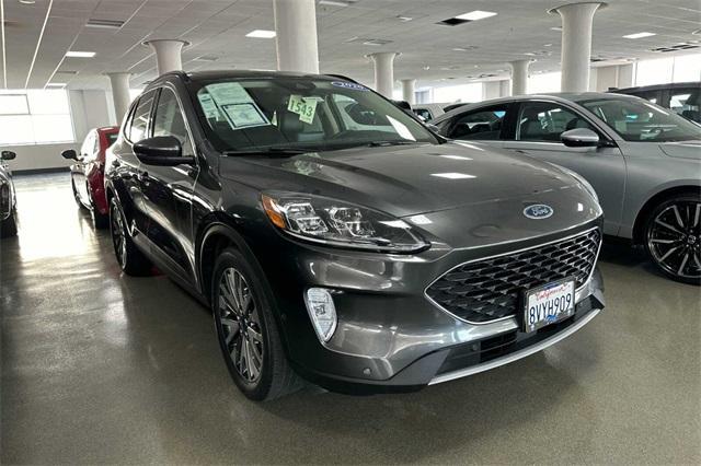 2020 ford escape titanium hybrid