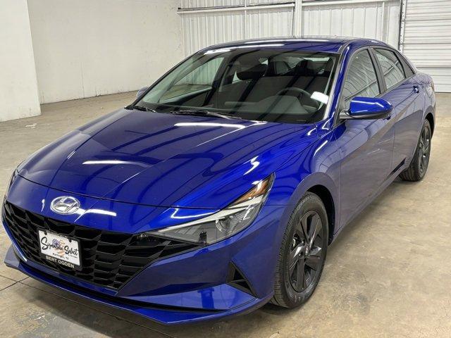 2022 hyundai elantra hev blue