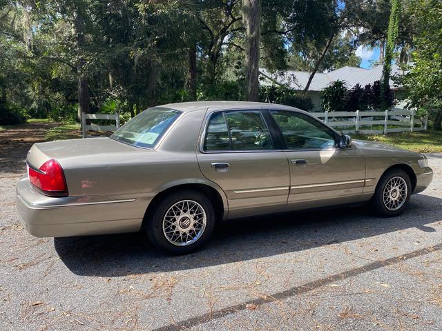 2002 mercury grand marquis gs