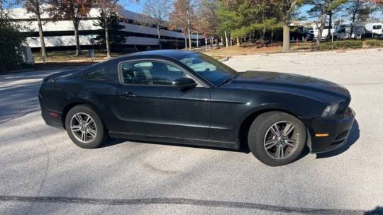 2013 ford mustang v6