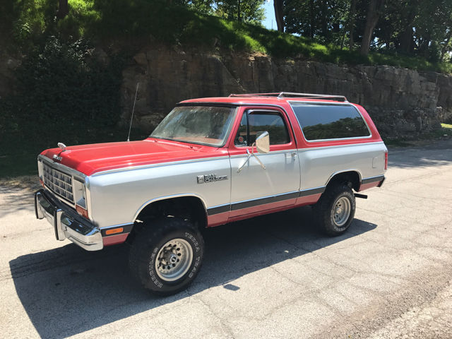 1985 ramcharger se only 73k miles new paint great condition free shipping!