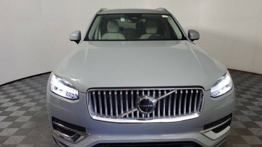 2024 Volvo XC90 b5 plus