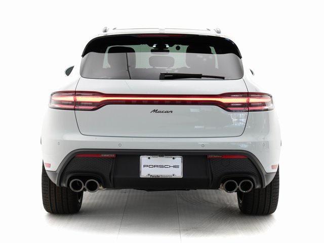 2024 porsche macan base