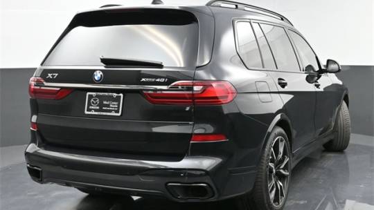 2022 BMW X7