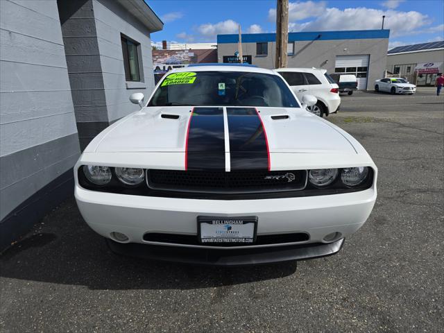 2011 dodge challenger sxt