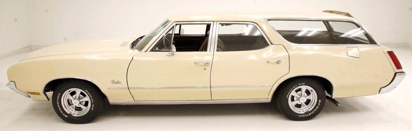 1972 oldsmobile cutlass station wagon gasoline