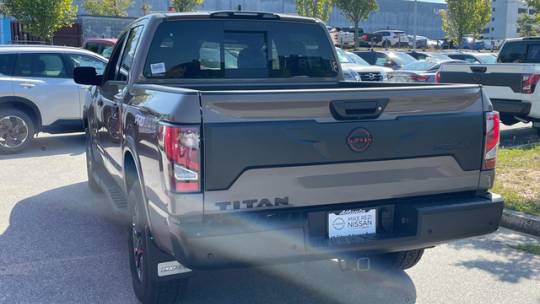 2024 Nissan Titan pro-4x
