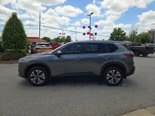 2022 nissan rogue sv in albany, georgia