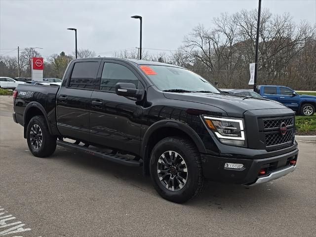 2024 nissan titan pro-4x