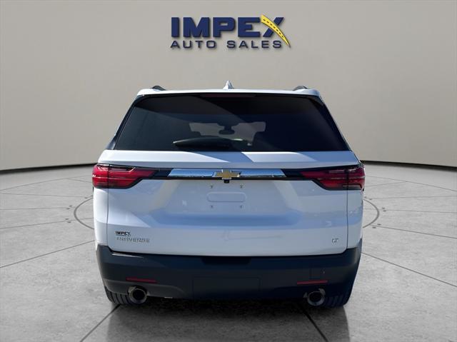 2023 chevrolet traverse lt cloth