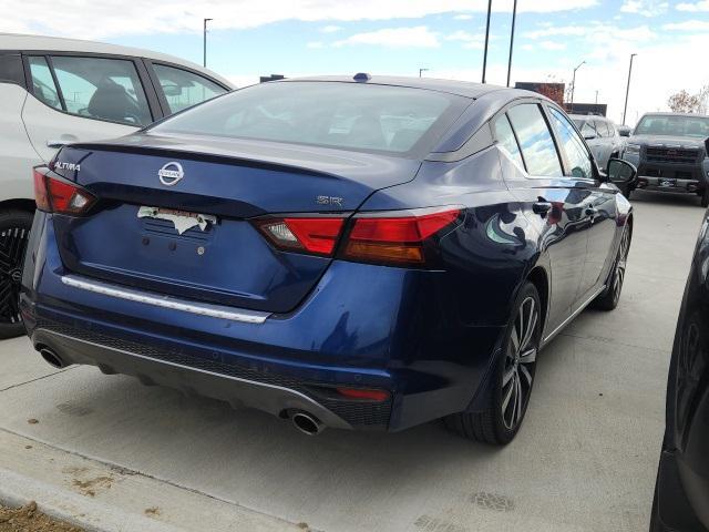 2021 nissan altima sr fwd