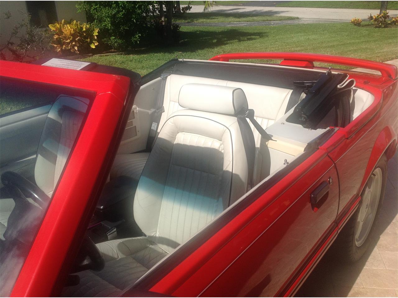 1992 ford mustang