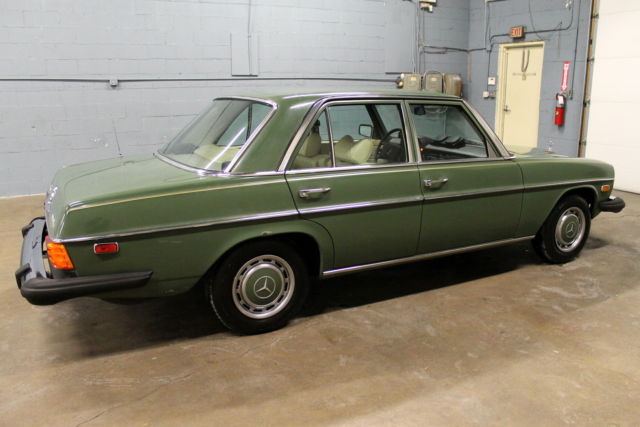 1976 mercedes-benz 300d - diesel , great condition , no reserve
