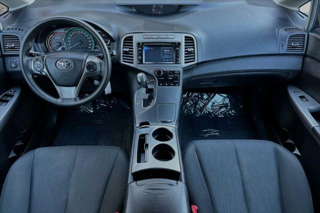 2014 toyota venza le