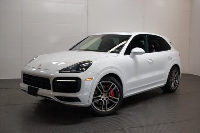 2021 porsche cayenne gts