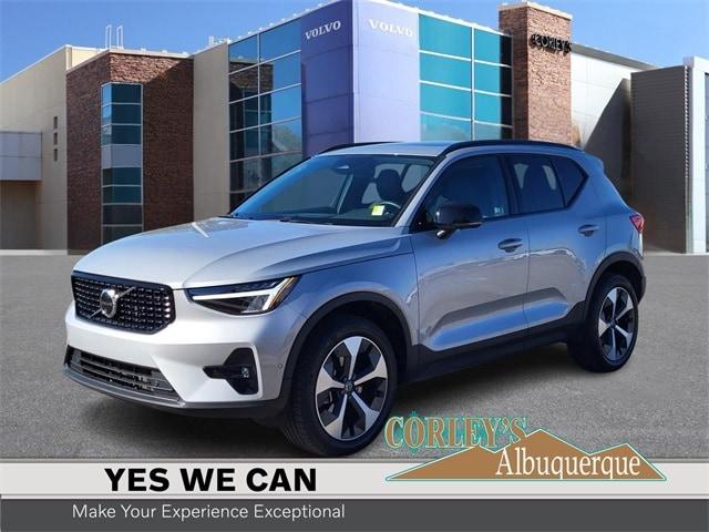 2024 volvo xc40 b5 plus dark