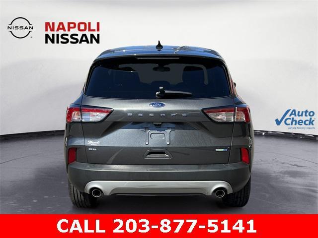 2020 ford escape se