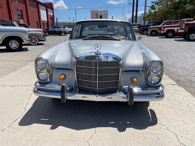 1967 mercedes-benz 250se in reno, nevada