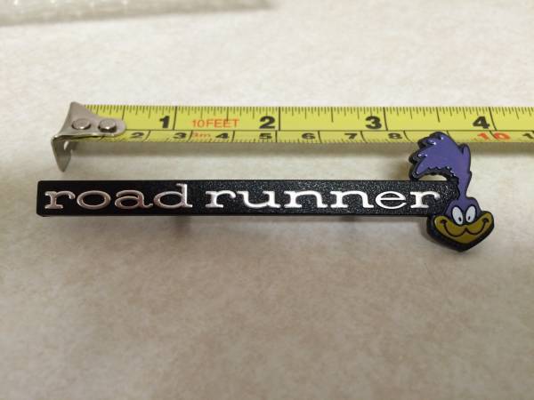 roadrunner dash emblem {small version}