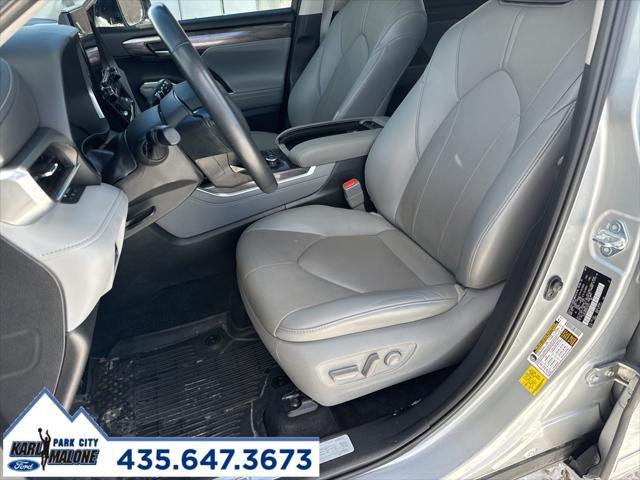 2021 toyota highlander limited