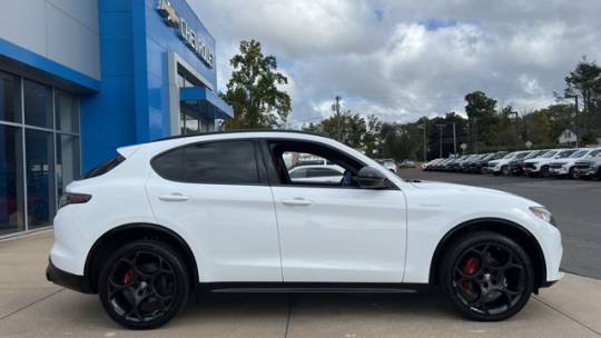 2024 Alfa Romeo Stelvio