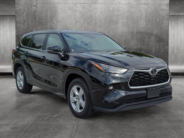 2023 toyota highlander le