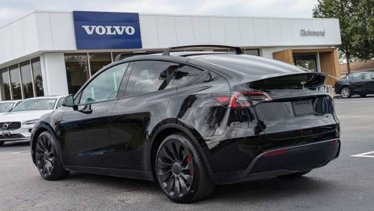 2022 Tesla se