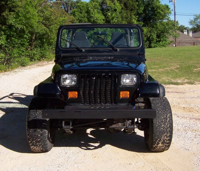 1992 jeep wrangler - off road ready with professional 6 inch lift - extra clean