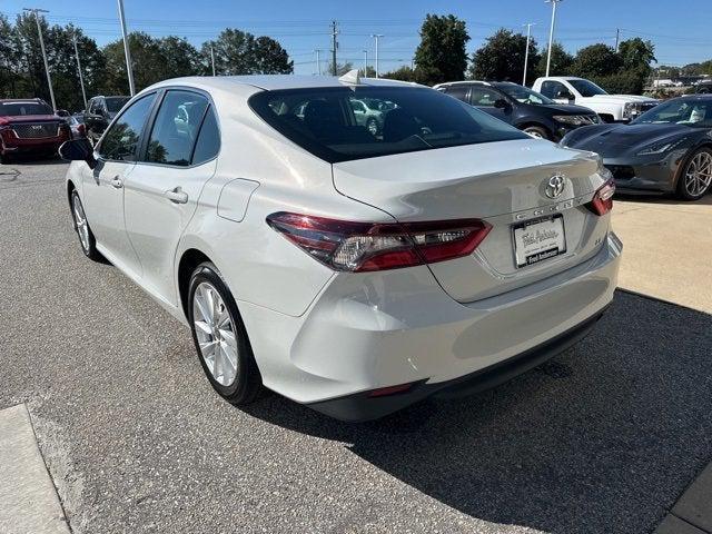 2023 toyota camry le