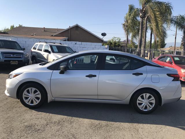 2020 nissan versa s