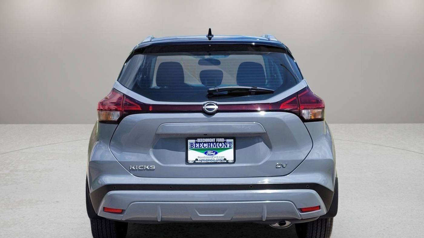 2023 nissan kicks sv