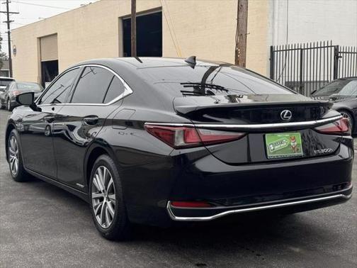 2020 lexus es 300h