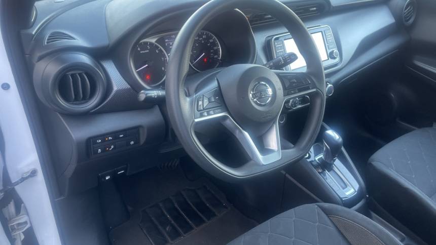 2020 nissan kicks s